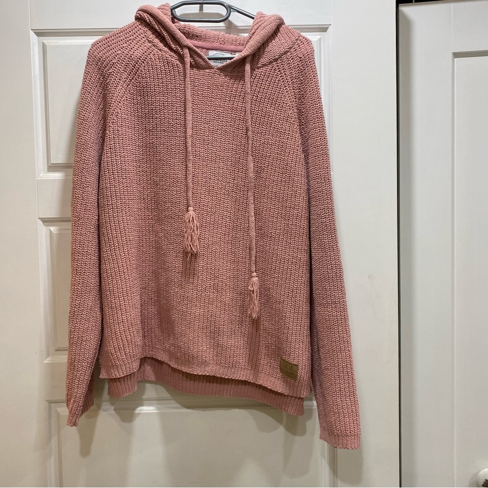 Passenger sweater